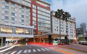 Courtyard By Marriott Panama Multiplaza Mall